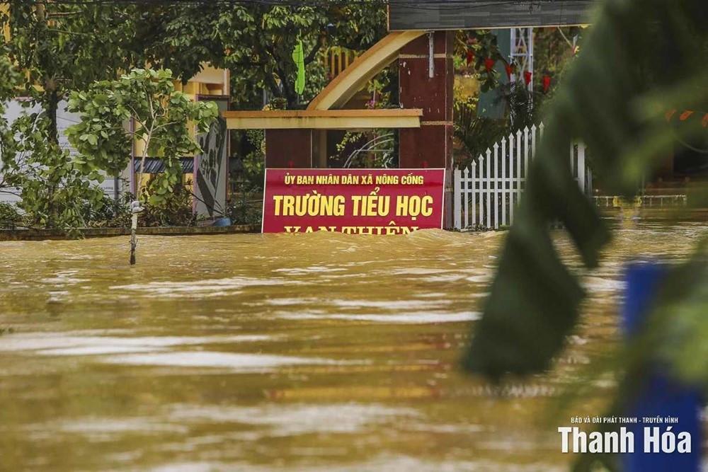 Hơn 3.200 hộ dân ở Thanh Hóa bị ngập trong biển nước - ảnh 5