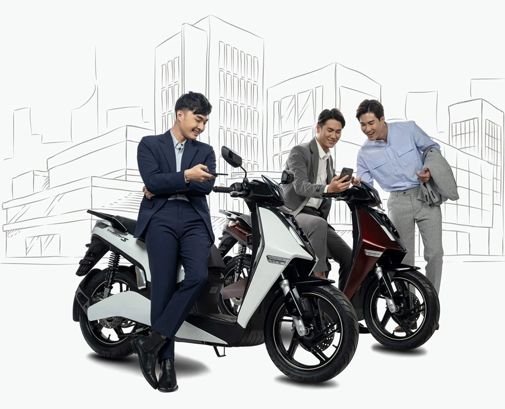 Dân tình sốt sắng khi xe máy điện cao cấp của VinFast giảm gần 20 triệu, đi kèm bảo hành pin 8 năm