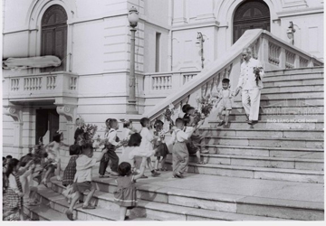Bức thư Chủ tịch Hồ Chí Minh gửi học sinh cả nước trong ngày khai giảng năm học đầu tiên của nước Việt Nam độc lập