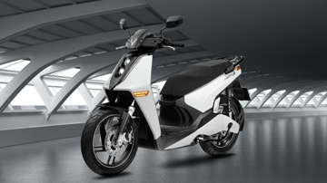 Dân tình sốt sắng khi xe máy điện cao cấp của VinFast giá chỉ 50 triệu, đi kèm bảo hành pin 8 năm