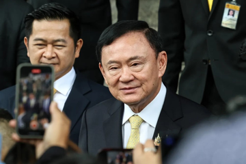 Ông Thaksin bay sang Dubai để ‘khám sức khỏe’ ngay trước phiên tòa xét xử, khẳng định sẽ sớm quay về