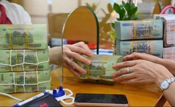 Tín dụng không thể mãi là ‘cỗ xe kéo’ tăng trưởng