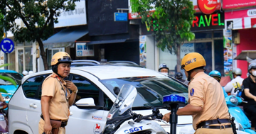 TPHCM: Cấm ô tô một làn đường Lê Lợi trong 5 ngày