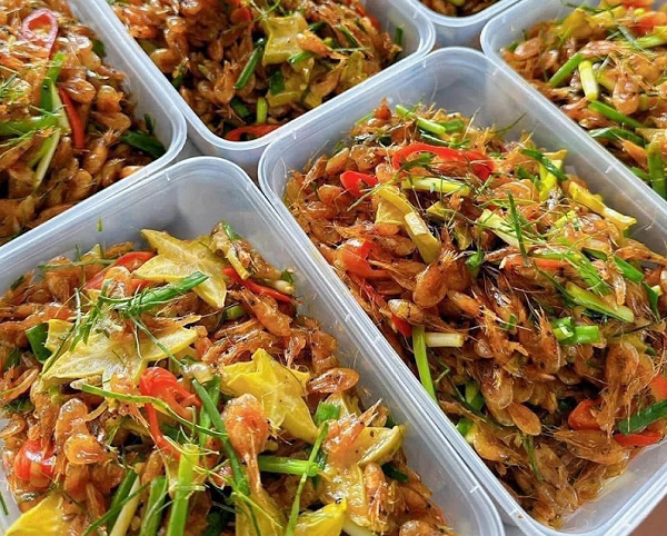 Đặc sản dân dã 'nhỏ nhưng có võ' xưa có đầy đồng ruộng nay được dân thành phố ưa chuộng: Giàu canxi, bán đầy chợ Việt giá cực rẻ