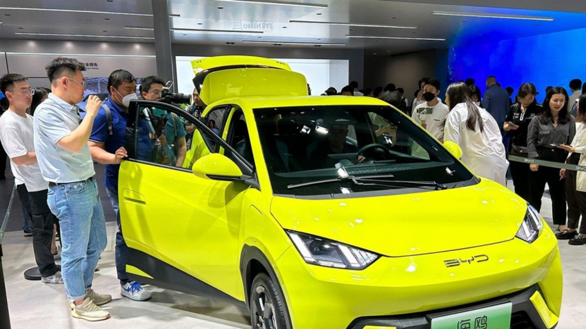 Xe điện Trung Quốc có thể 'quét sạch' hãng Mỹ, CEO Rivian cảnh báo: 'Các hãng xe nên dè chừng công nghệ của Trung Quốc, chứ không phải giá'