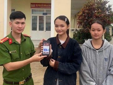 Nhận 19 triệu vào tài khoản, nữ sinh lớp 10 được ngân hàng liên hệ, lập tức lên công an làm việc