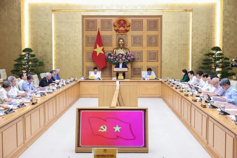 Thủ tướng Phạm Minh Chính làm việc với Hội đồng Tư vấn chính sách. Ảnh: VGP/Nhật Bắc. 79ttgcc55.jpg