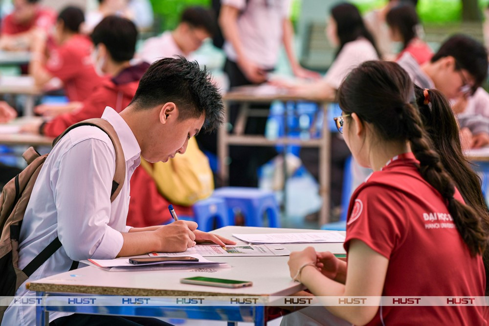Các trường đại học đồng loạt phát thông báo quan trọng ảnh hưởng đến hàng triệu sinh viên mới nhập học - ảnh 2