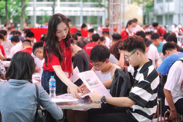 Các trường đại học đồng loạt phát thông báo quan trọng ảnh hưởng đến hàng triệu sinh viên mới nhập học