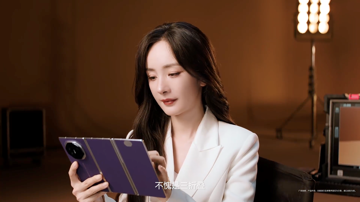 Huawei ra mắt smartphone gập ba giá hơn 81 triệu đồng