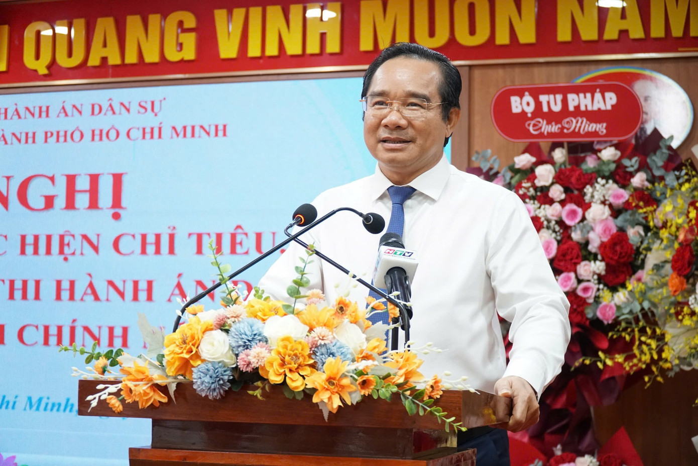 Ông Nguyễn Văn Được (Chủ tịch UBND TPHCM) phát biểu tại hội nghị ngày 10/1 z7415991324030-5a7903714ef6469a918f73153669c408.jpg