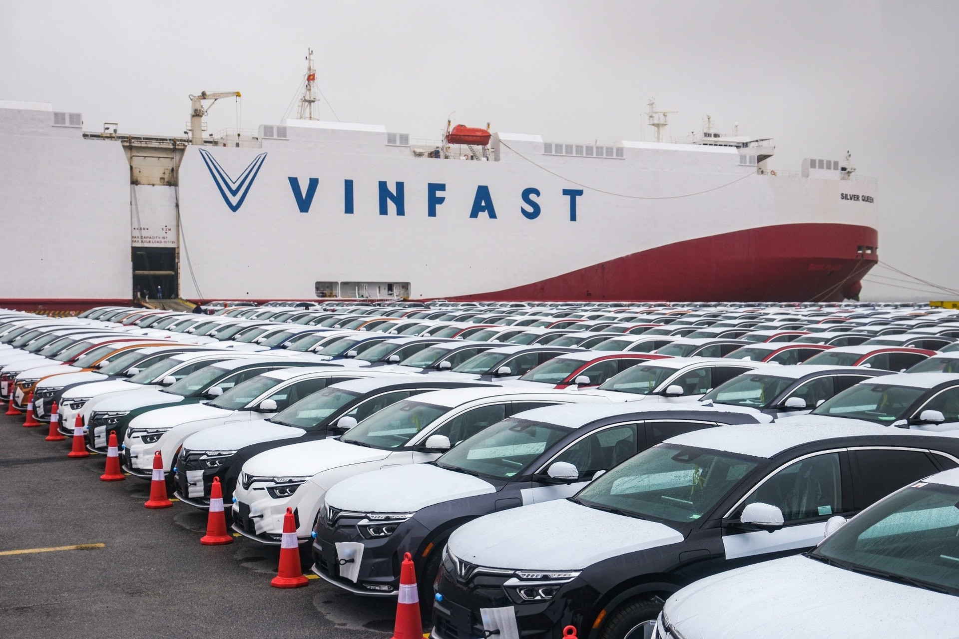 vinfast-keo-thi-truong-xe-dien-viet-tang-toc-nhanh-nhat-asean-2.jpg