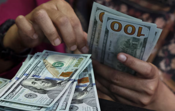 Đồng USD lao dốc sau phát biểu của Chủ tịch Fed, thị trường tiền tệ toàn cầu rung chuyển