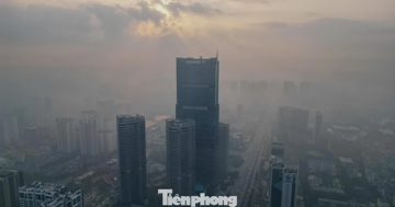 Sương tan, nắng lên nhưng ô nhiễm không khí Hà Nội chưa hạ nhiệt