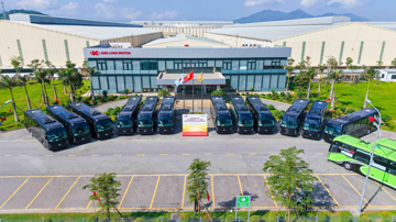 Hãng xe Việt Kim Long Motor bàn giao lô xe bus cao cấp cho doanh nghiệp vận tải uy tín tại Đà Nẵng