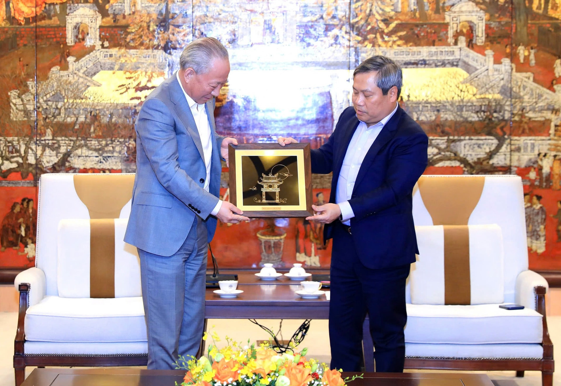 Hình ảnh tại buổi làm việc. Nguồn ảnh: Hanoi.gov.vn Hình ảnh tại buổi làm việc. Nguồn ảnh: Hanoi.gov.vn