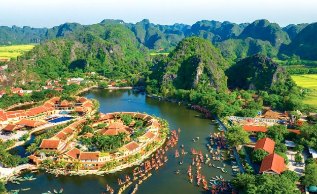Tỉnh sát vách Hà Nội sắp lên thành phố trực thuộc Trung ương, phấn đấu trở thành trung tâm du lịch quốc tế- Ảnh 2. Tỉnh sát vách Hà Nội sắp lên thành phố trực thuộc Trung ương, phấn đấu trở thành trung tâm du lịch quốc tế- Ảnh 2.