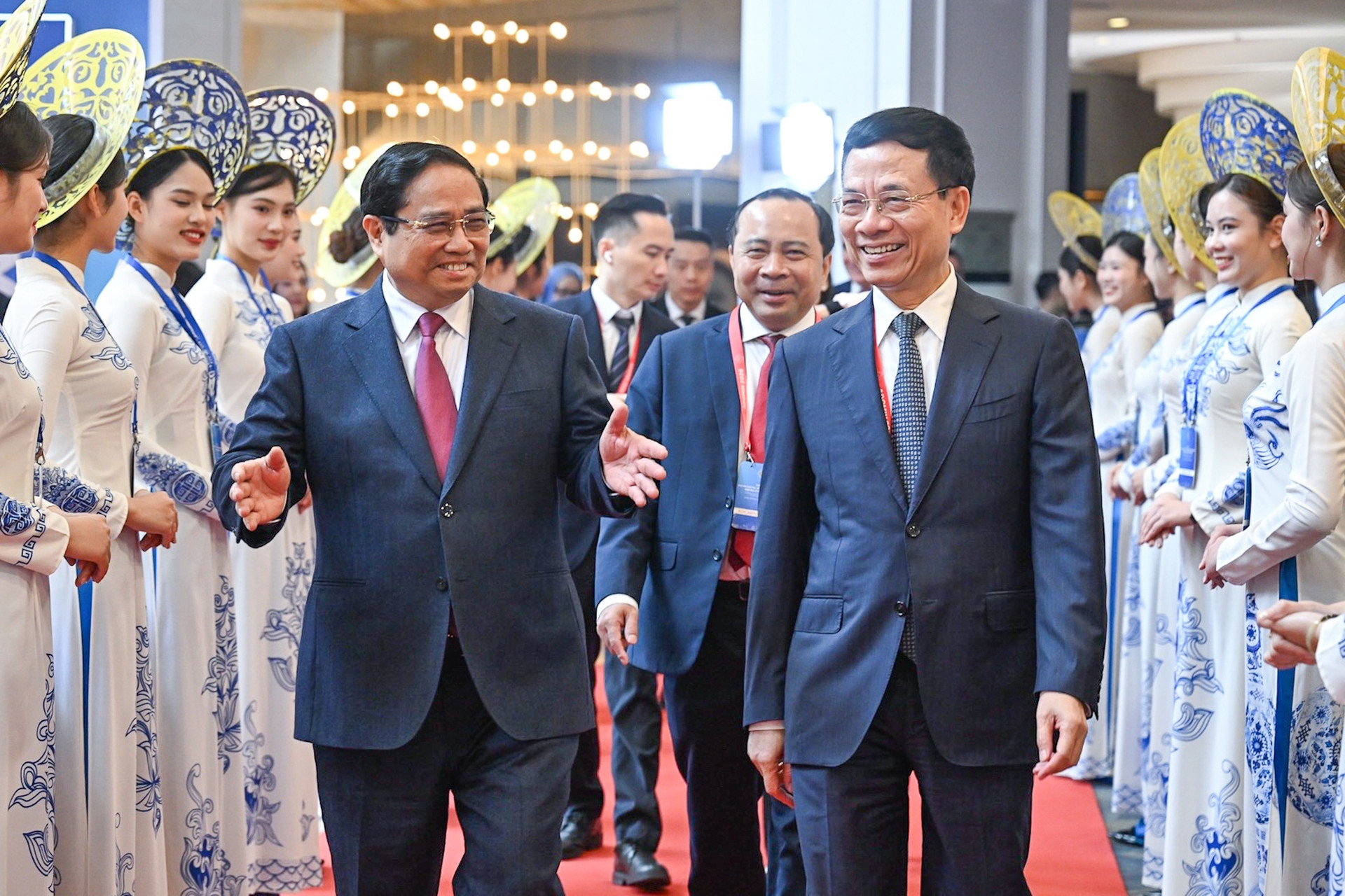 Thủ tướng: ASEAN cần thúc đẩy xây dựng một hệ sinh thái số nhân văn- Ảnh 1. Thủ tướng: ASEAN cần thúc đẩy xây dựng một hệ sinh thái số nhân văn- Ảnh 1.
