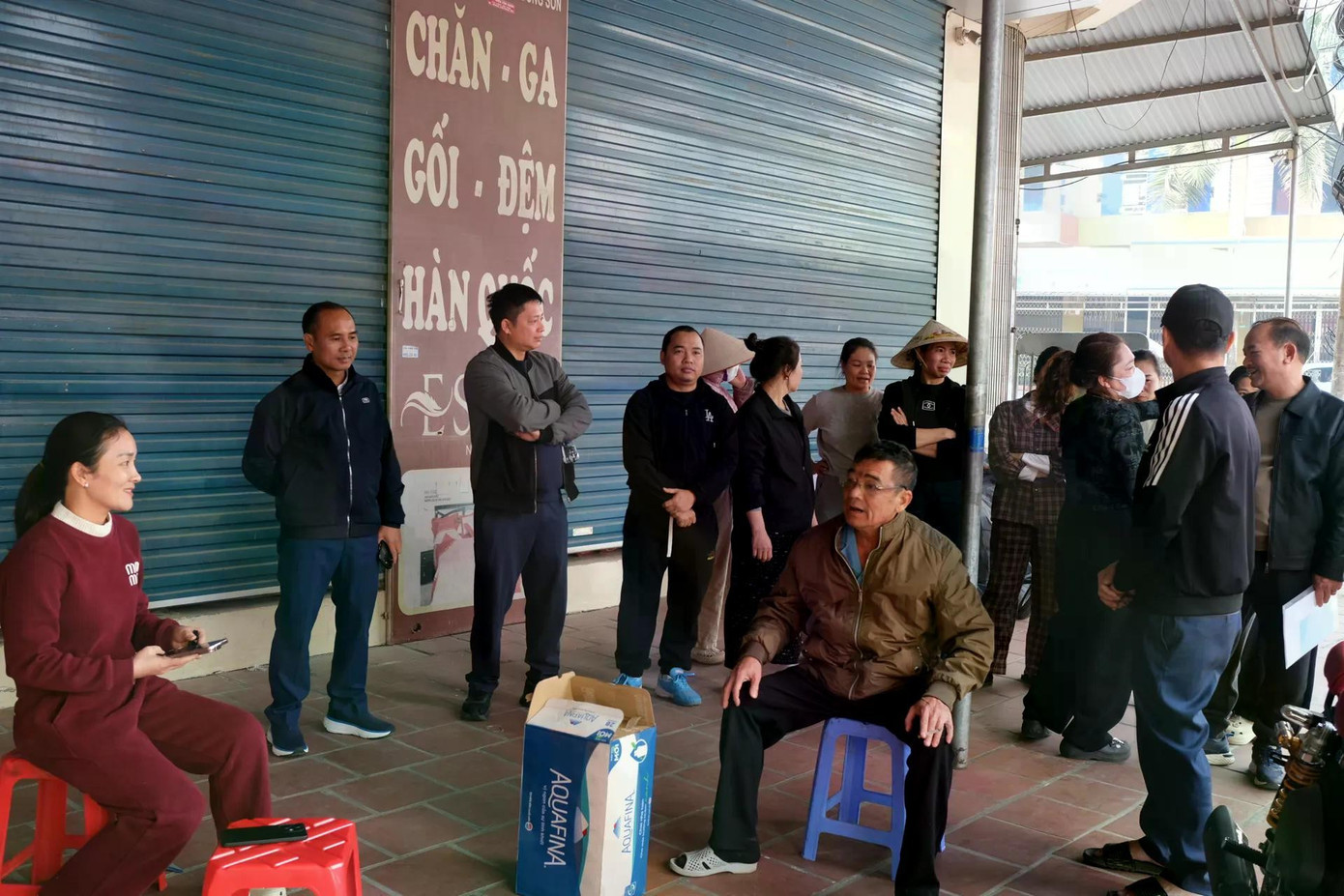 Các tiểu thương mong muốn các cơ quan chức năng có chính sách hướng dẫn, tháo gỡ để họ yên tâm buôn bán. a-4-1768218724.jpg