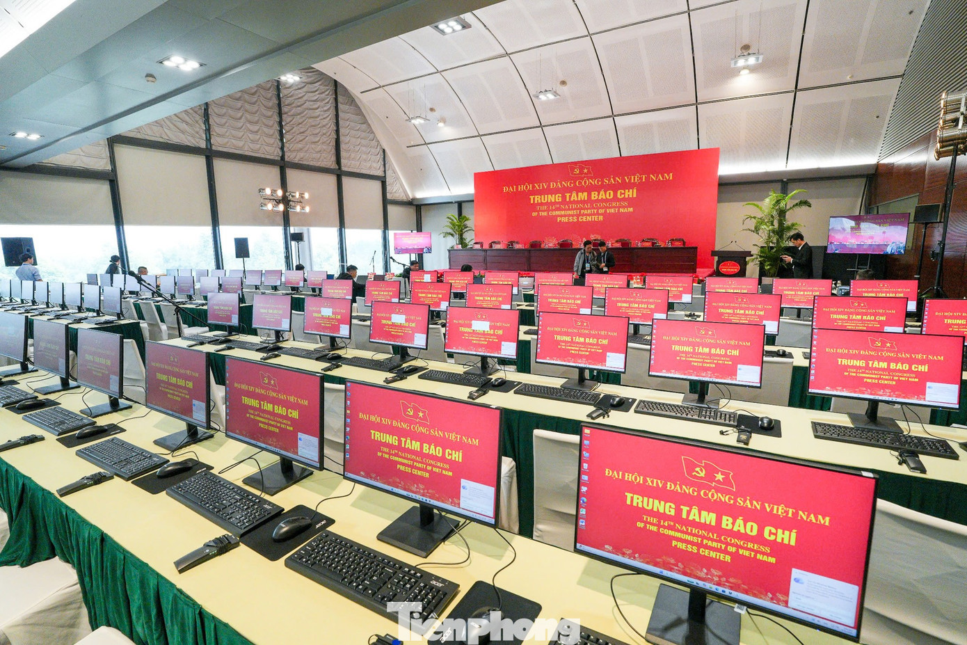 Trung tâm báo chí tại Đại hội XIV. Hàng trăm phóng viên cơ quan thông tấn, báo chí trong và ngoài nước sẽ tham dự đưa tin theo chương trình Đại hội. tp-6-1734.jpg