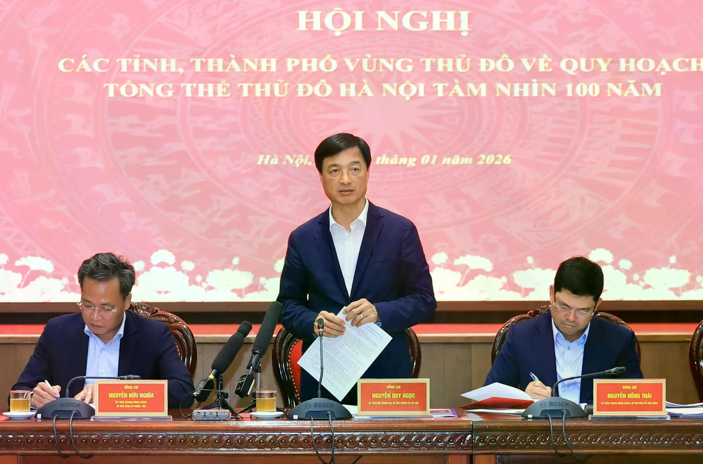 Bí thư Thành ủy Hà Nội Nguyễn Duy Ngọc phát biểu tại hội nghị z7434028443044-7c73f66eaf035fbeeea2bf3619744458-1768474990.jpg