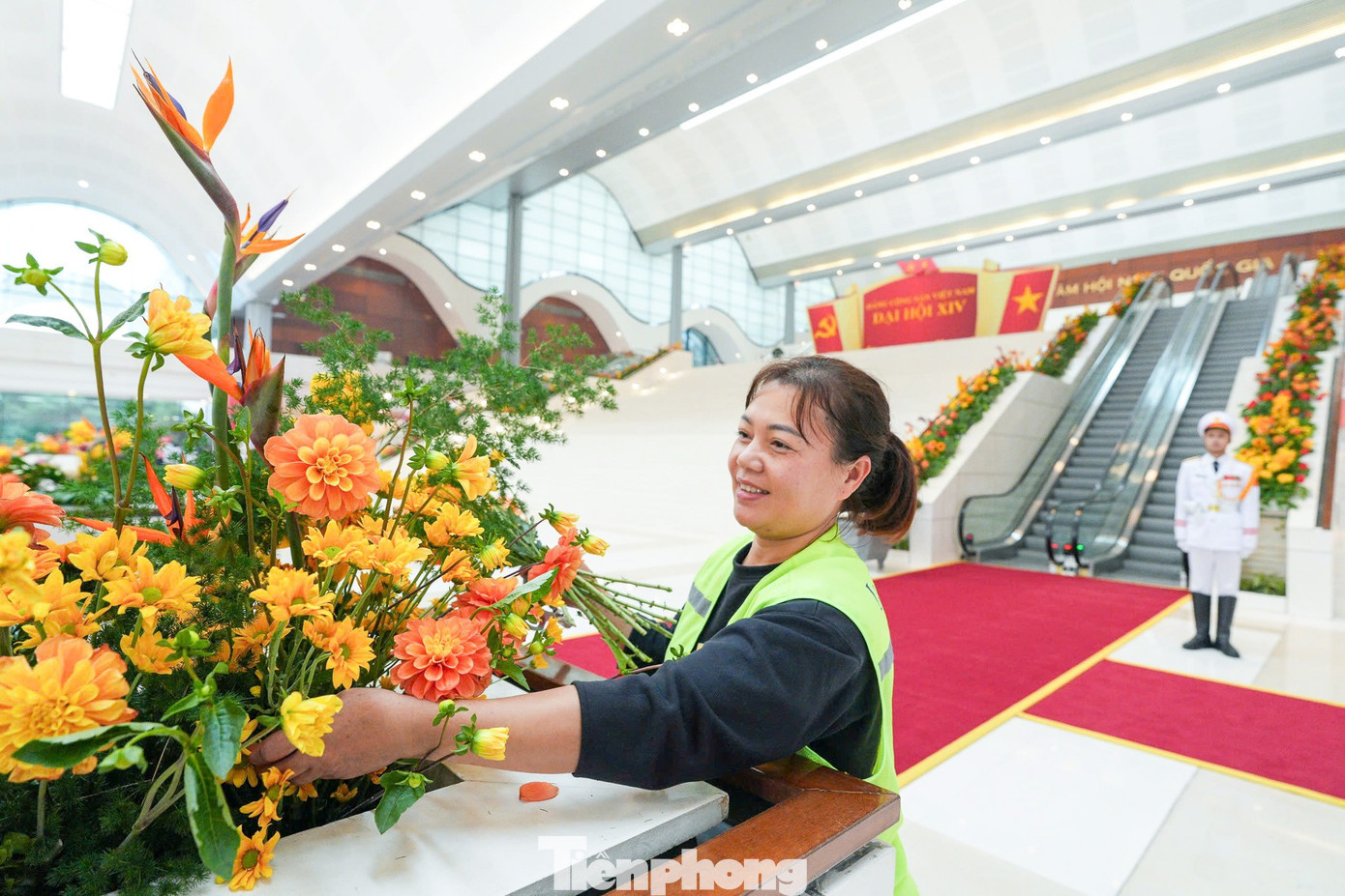 Công tác đảm bảo an ninh, trang trí, hậu cần gần như đã hoàn thiện, sẵn sàng cho sự kiện trọng đại. tp-9-6495.jpg