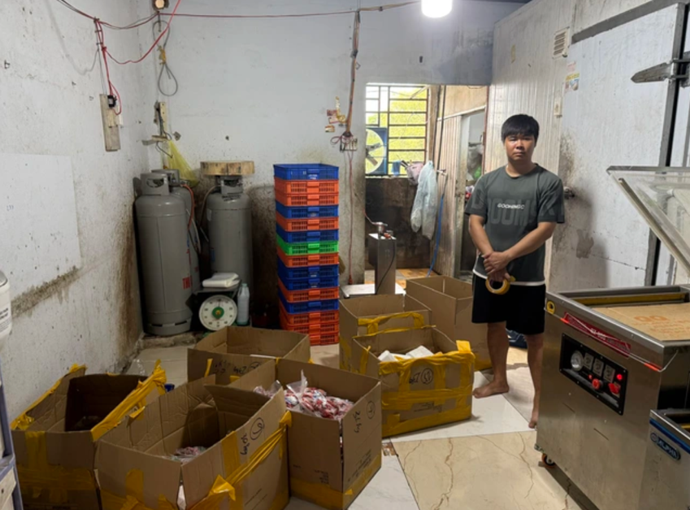 Đột kích nhiều địa điểm, bắt Giám đốc Trần Thị Vạn Phước và 7 người - ảnh 1