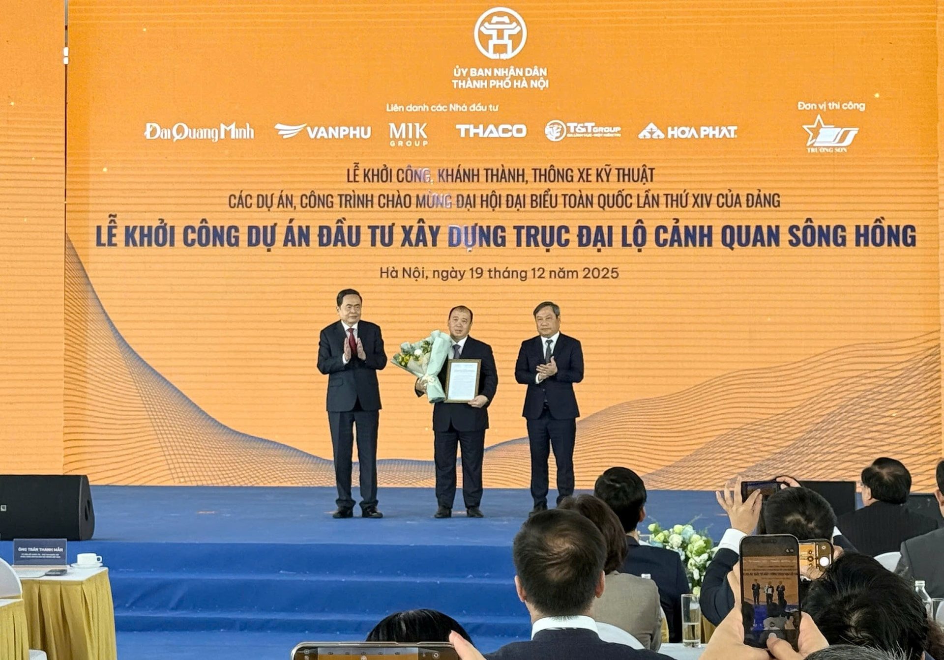 traoquyetdinh1-1766114709928436407371 (1)