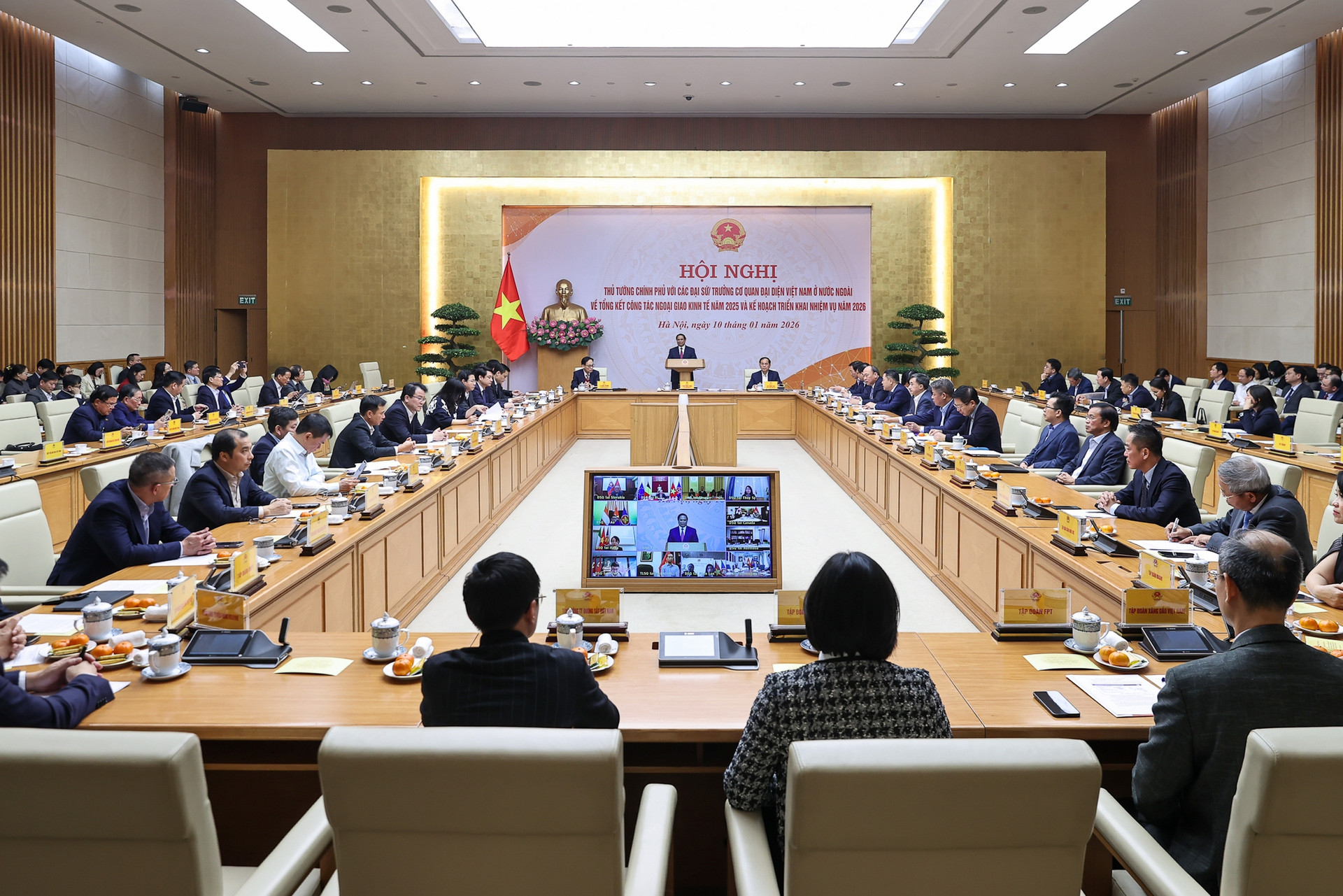 NGOẠI GIAO KINH TẾ CHUYỂN MÌNH MẠNH MẼ VÌ SỰ PHÁT TRIỂN HÙNG CƯỜNG CỦA DÂN TỘC- Ảnh 4. NGOẠI GIAO KINH TẾ CHUYỂN MÌNH MẠNH MẼ VÌ SỰ PHÁT TRIỂN HÙNG CƯỜNG CỦA DÂN TỘC- Ảnh 4.