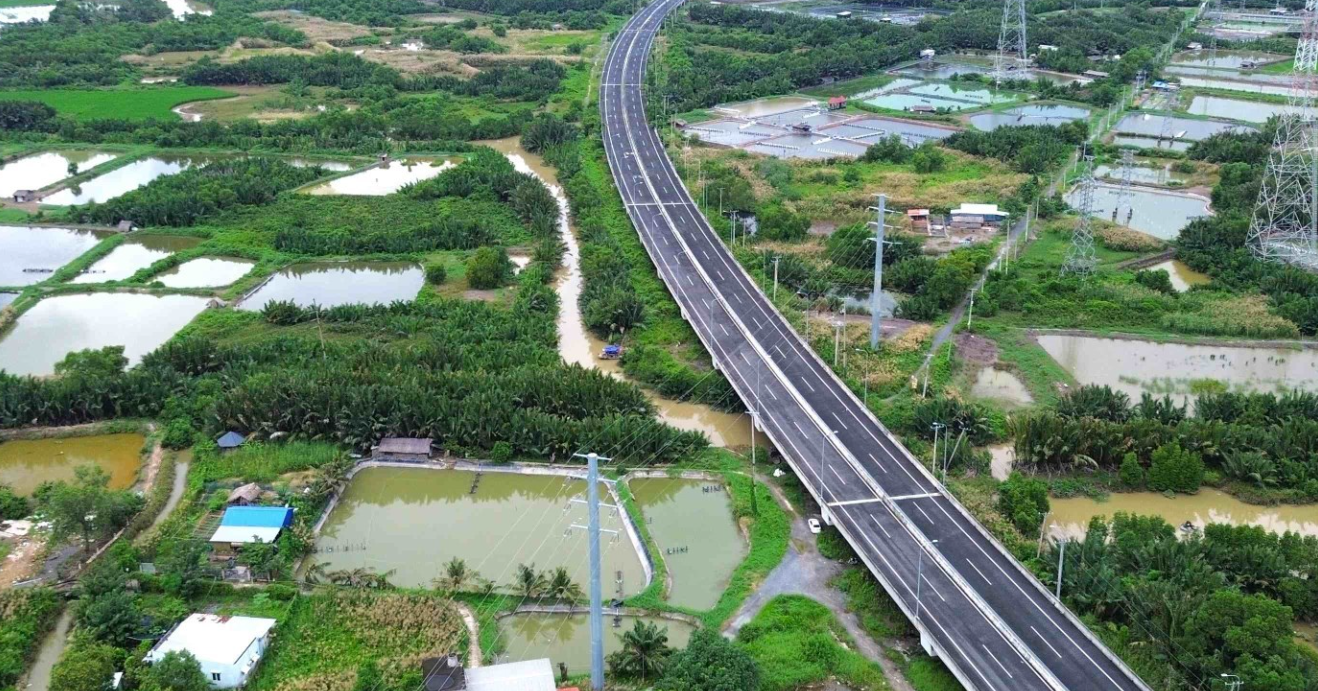 Cây cầu dây văng có tĩnh không cao nhất Việt Nam: Đã khánh thành nhưng chưa được đưa vào khai thác- Ảnh 2. Cây cầu dây văng có tĩnh không cao nhất Việt Nam: Đã khánh thành nhưng chưa được đưa vào khai thác- Ảnh 2.