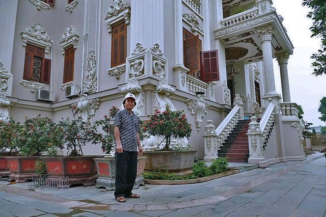 Tòa lâu đài 'bạch ngọc' gần 50 tỷ mang đậm phong cách Hy Lạp ở Việt Nam: Gỗ lát sàn dày đến 12cm, xây gần 10 năm mới hoàn thành- Ảnh 7. Tòa lâu đài 'bạch ngọc' gần 50 tỷ mang đậm phong cách Hy Lạp ở Việt Nam: Gỗ lát sàn dày đến 12cm, xây gần 10 năm mới hoàn thành- Ảnh 7.