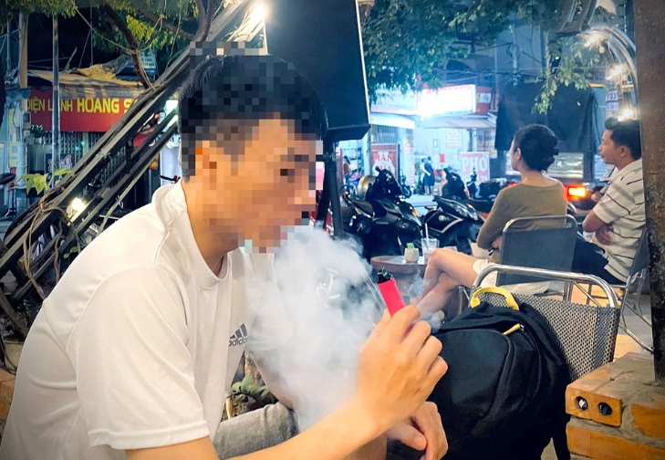 Chứa chấp người sử dụng thuốc lá điện tử bị phạt tới 10 triệu đồng - ảnh 2
