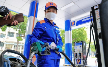 Giá xăng dầu giảm nhẹ