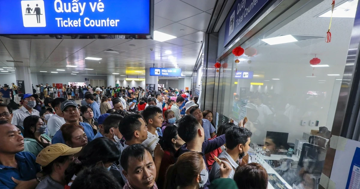 Hàng vạn người đi Metro Bến Thành - Suối Tiên đêm Giao thừa 2026