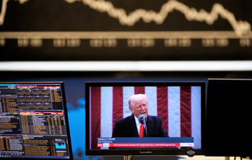 Sau cú sốc thuế quan của ông Trump, kinh tế toàn cầu đối mặt những thách thức gì trong năm 2026?