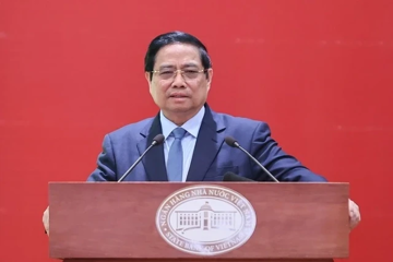 Thủ tướng Phạm Minh Chính: Nghiên cứu giải pháp tốt nhất với ngân hàng SCB