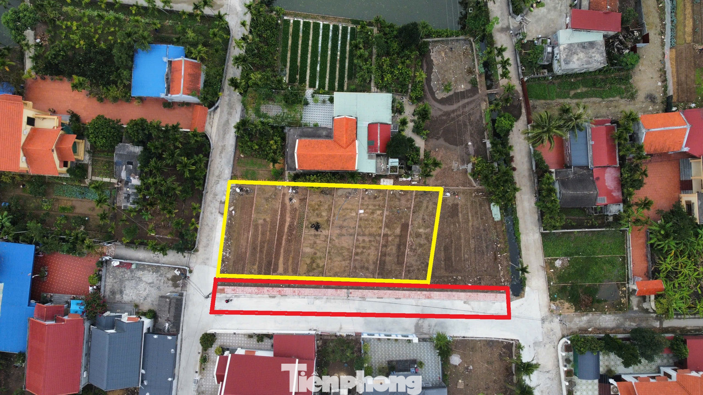 Một hộ dân ở Hải Phòng tự ý lấp đất ruộng, mở đường bê tông nhằm mục đích bán đất ở với giá cao. tp-vi-pham-2.jpg