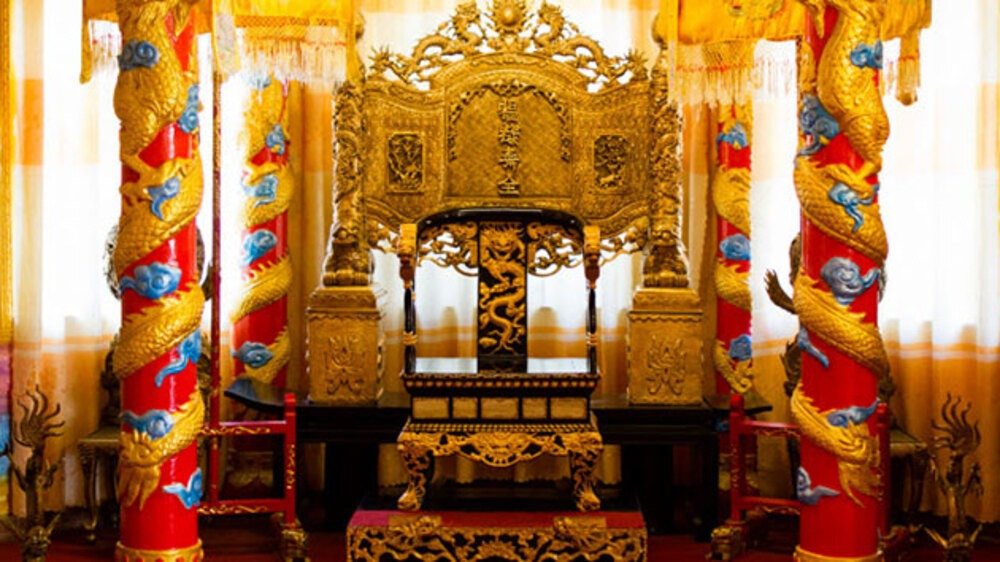 Dinh thự xa hoa của vị hoàng đế cuối cùng triều Nguyễn: Biểu tượng kiến trúc châu Âu một thời giữa lòng Đà Lạt- Ảnh 8.