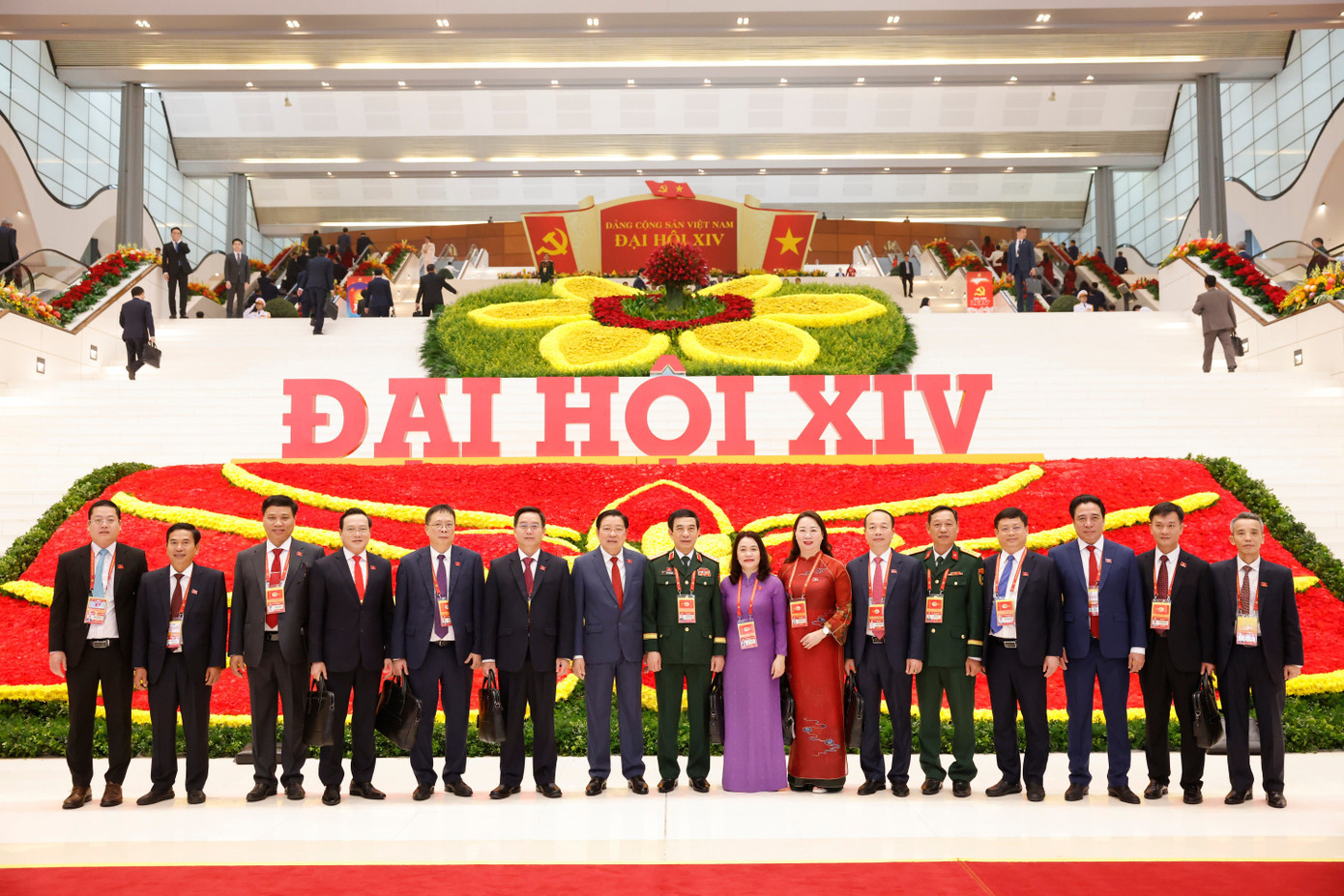 tienphong-201khaimaca16.jpg