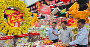 Bộ Công Thương kiểm tra hàng Tết tại Cần Thơ
