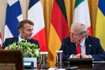Ông Trump đăng tin nhắn riêng với Tổng thống Pháp và Tổng thư ký NATO lên Truth Social