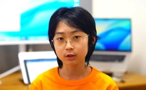 Thần đồng có IQ 204 bị ngôi trường danh giá hàng đầu thế giới từ chối - ảnh 1