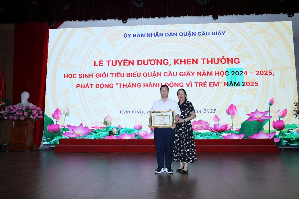 Nam sinh lớp 10 duy nhất giành giải Nhất môn Toán ở kỳ thi <a style='text-decoration: none;' href='/HSG'>HSG</a> quốc gia: 15 tuổi đã có 50 giải thưởng trong nước và quốc tế - ảnh 2