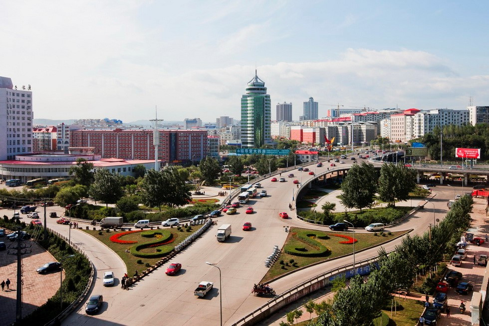 Tịch thu 5.318 tỷ đồng, 38 ô tô, niêm phong 1.021 bất động sản, 27 khu đất của cựu Giám đốc Sở Tài chính - ảnh 2