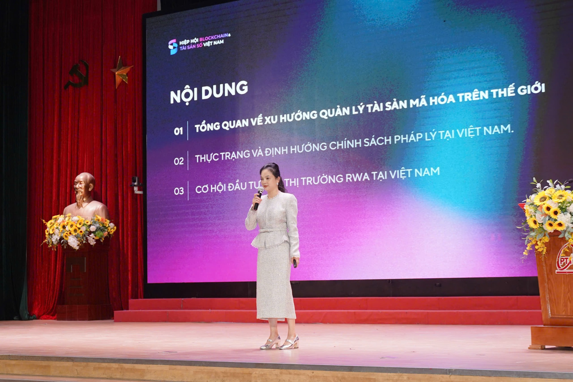 Bà Nguyễn Vân Hiền, Phó Chủ tịch VBA, Phó Viện trưởng Viện ABAII
