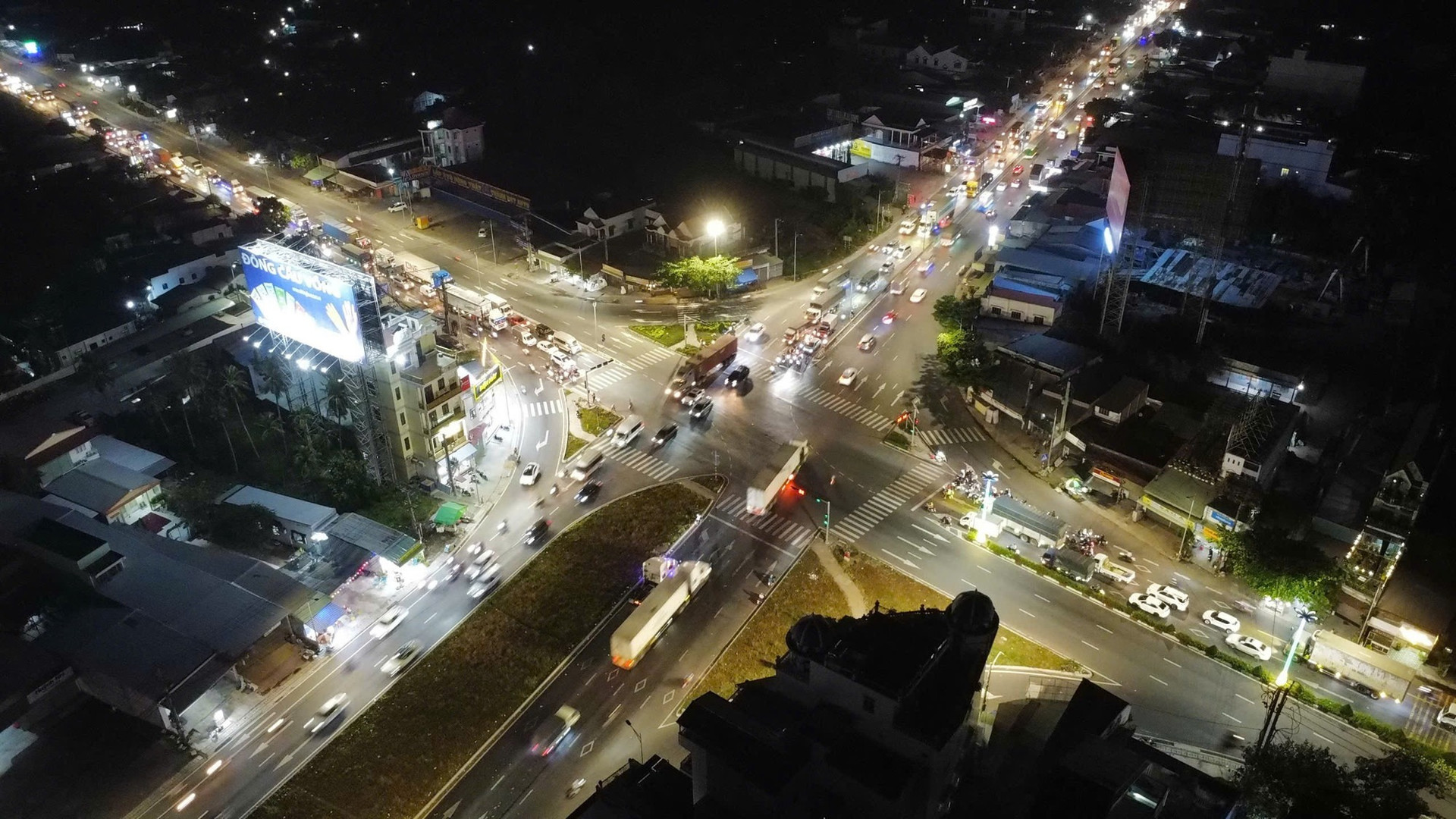 Ngã tư Đồng Tâm. Nguồn ảnh: Báo Tiền Phong Ngã tư Đồng Tâm. Nguồn ảnh: Báo Tiền Phong
