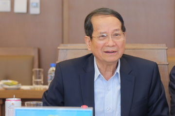 Giá vàng tăng ‘sốc’, nhà đầu tư phân vân chốt lời: PGS.TS Ngô Trí Long cảnh báo điều quan trọng nhất