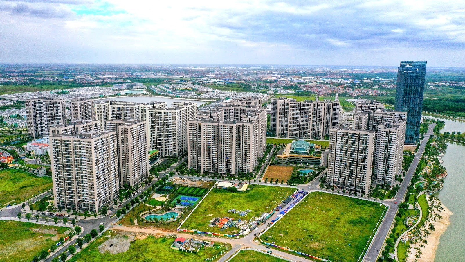 Bước ngoặt chính sách và 'bản đồ dòng tiền' bất động sản năm 2026- Ảnh 2. Bước ngoặt chính sách và 'bản đồ dòng tiền' bất động sản năm 2026- Ảnh 2.