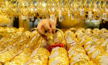 Một đại gia vàng bạc lãi hơn 7 tỷ đồng/ngày