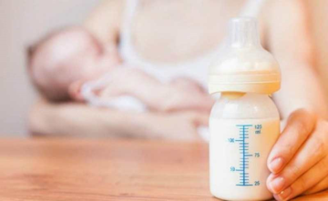 Thêm một hãng thu hồi khẩn cấp 20.700 lon sữa công thức